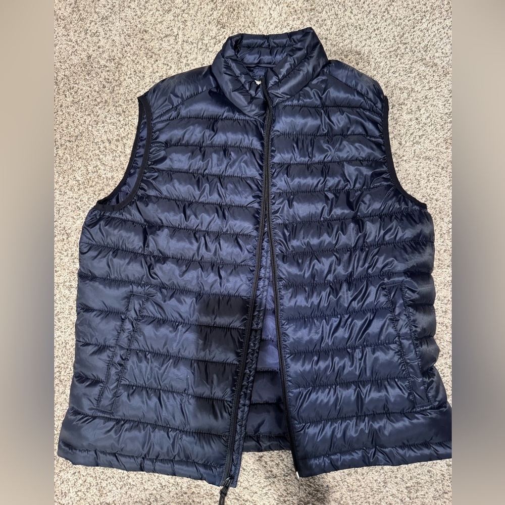 Brand new puffer vest